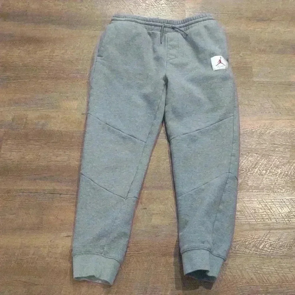 EUC Jordan Flight gray joggers boys xlarge - Picture 1 of 5